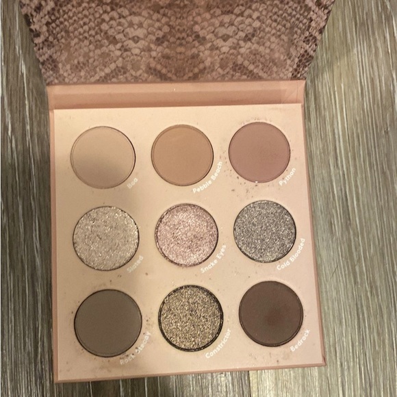 Eyeshadow pallet bundle - Picture 6 of 6